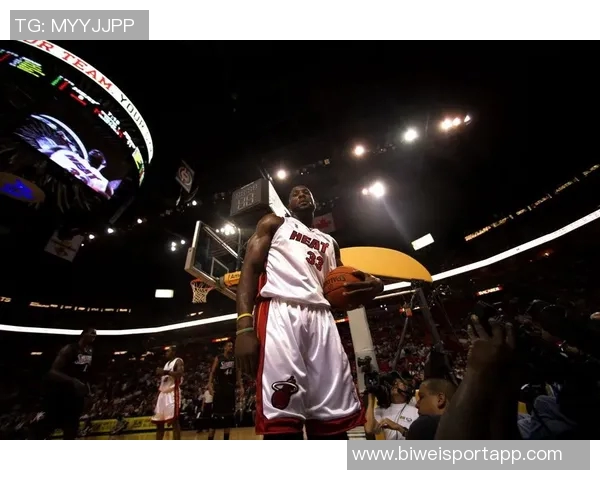 米奇约翰逊赞文班全场高水平表现令人惊叹的表现与坚持